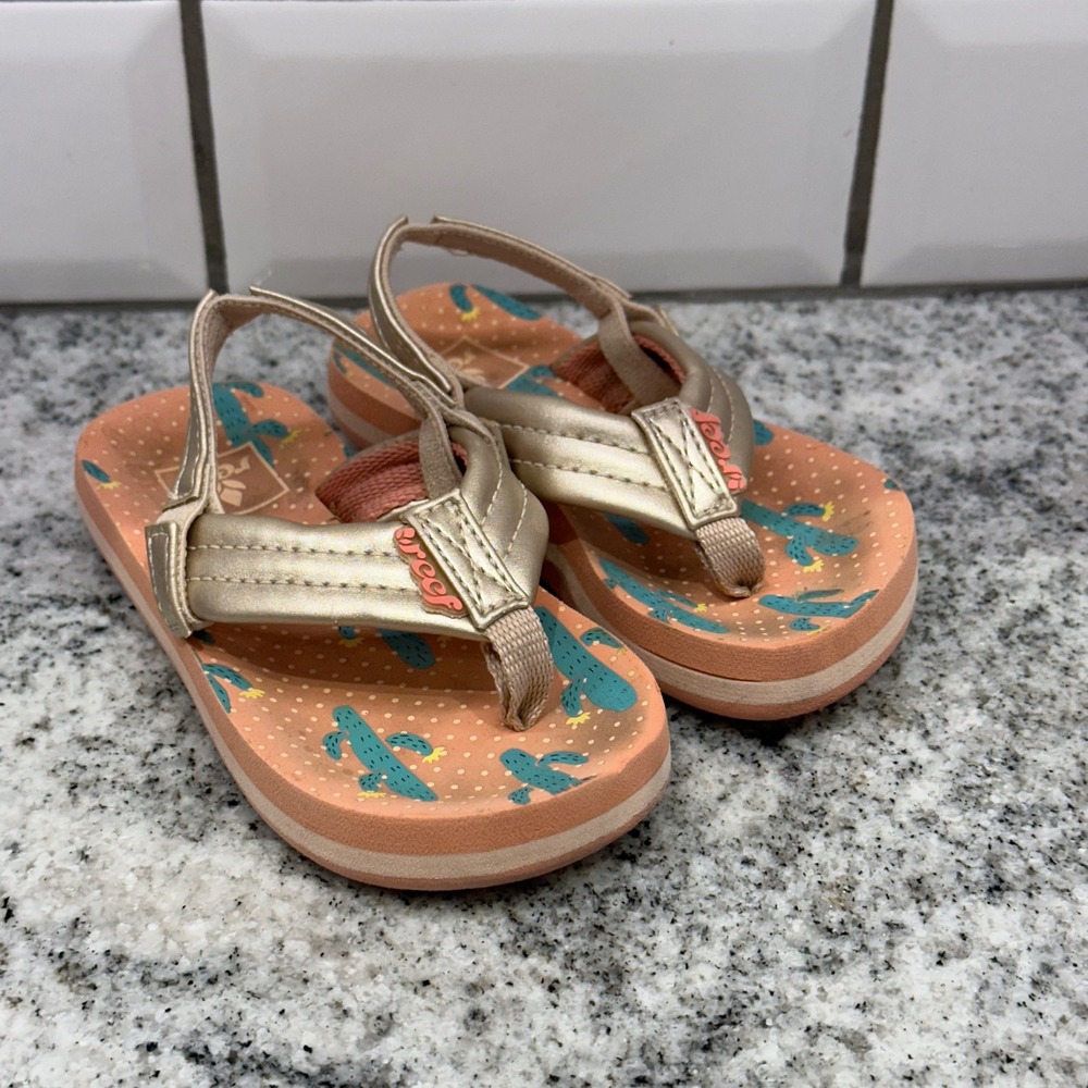 Reef‎ Kids 3/4 Sandals Peach Gold Cactus Print Backstrap Flip Flops Summer Boho